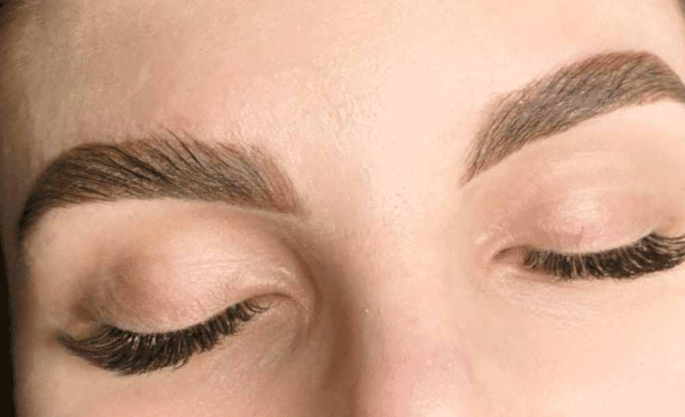 Перманентный макияж бровей