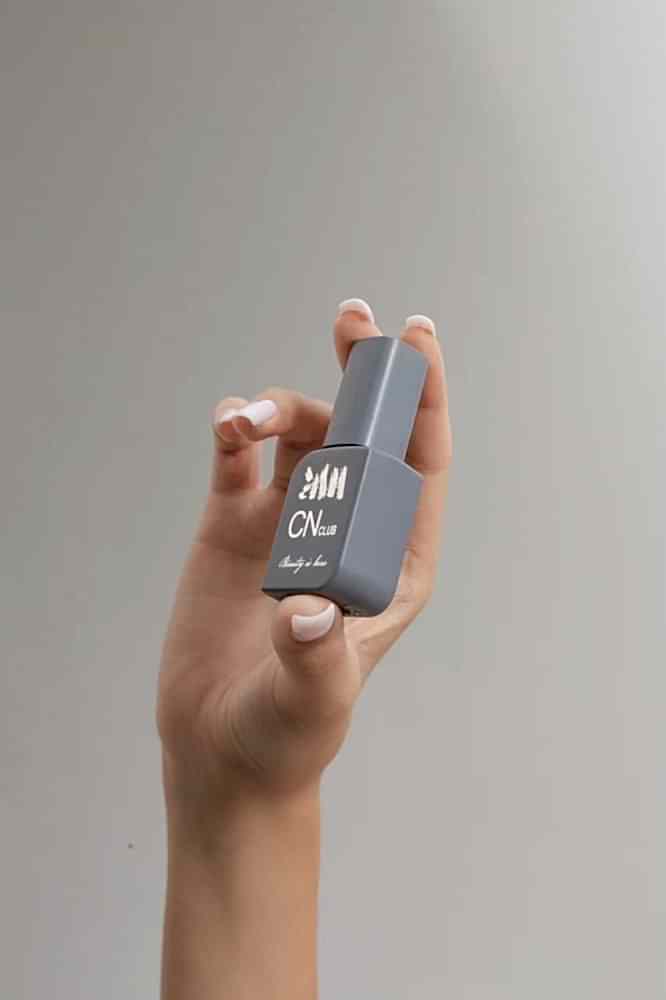 Маникюр и педикюр