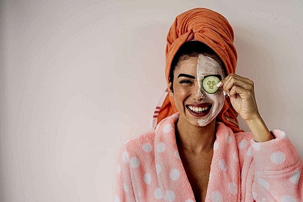 Правила ежедневного ухода за кожей лица: рекомендации косметологов