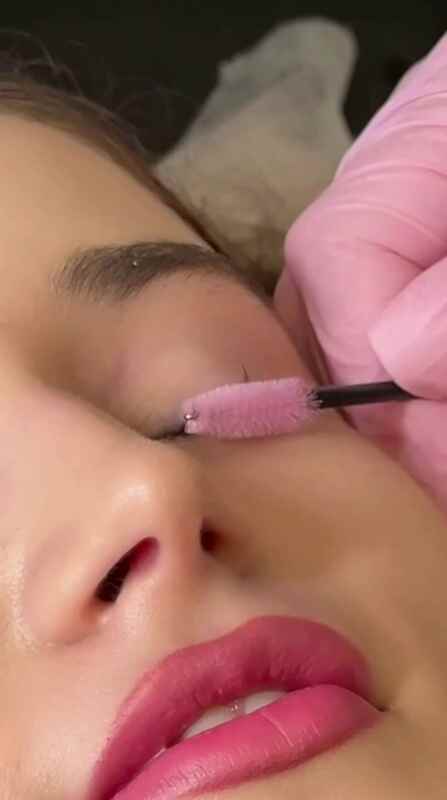 laminirovanie-resnic-process-raboty-9