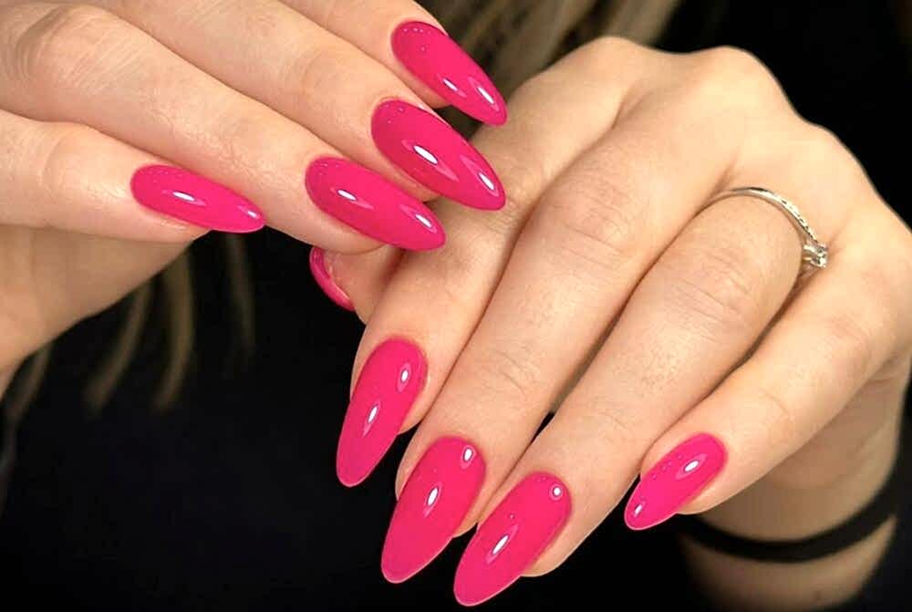 naraschivanie-i-ukreplenie-nogtej-16